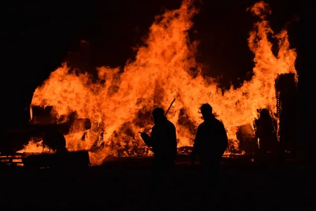 Fire Fire Fire – We Are At Risk photo