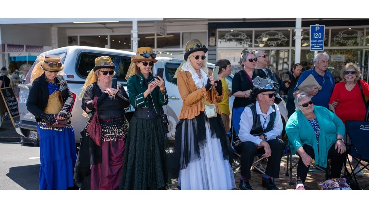 Steampunkers Already Looking at Next Year photo