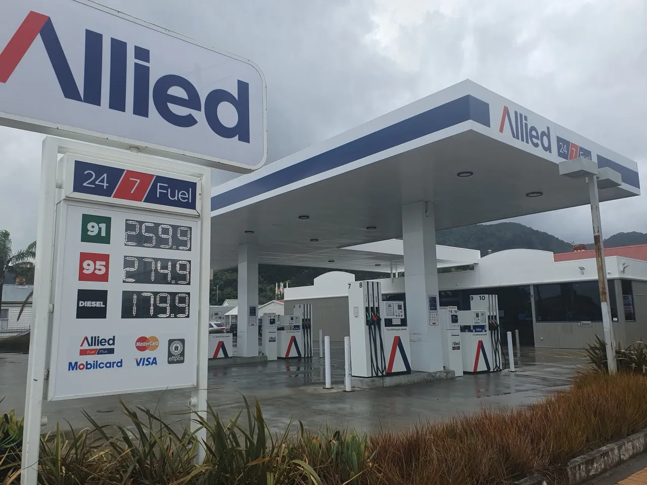 Fuel Price Relief for Thames Motorists photo