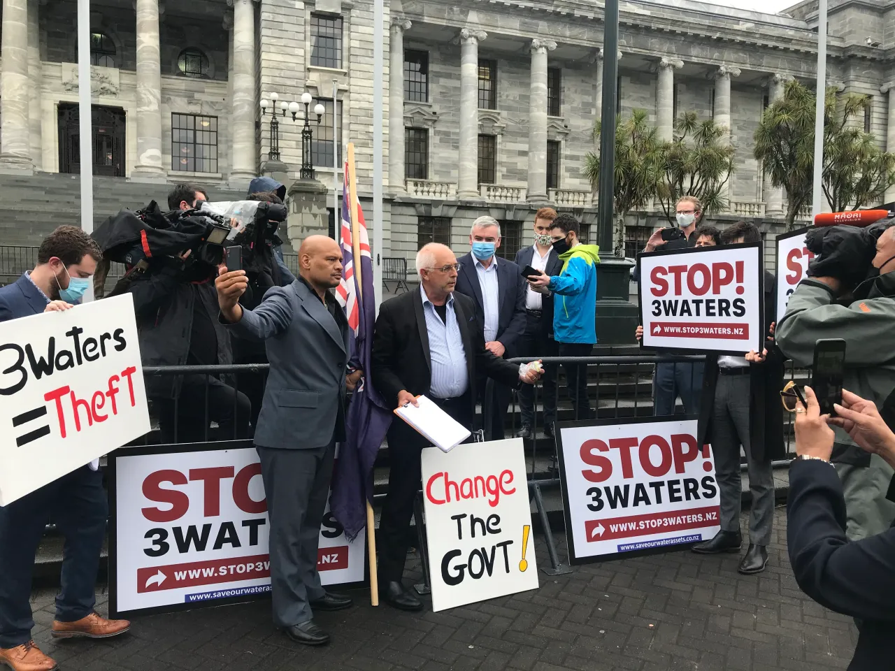 Queens Counsel says Three Waters claims have been calculated to Deceive Parlimentarias and when it becomes law to deceive New Zealanders generally photo